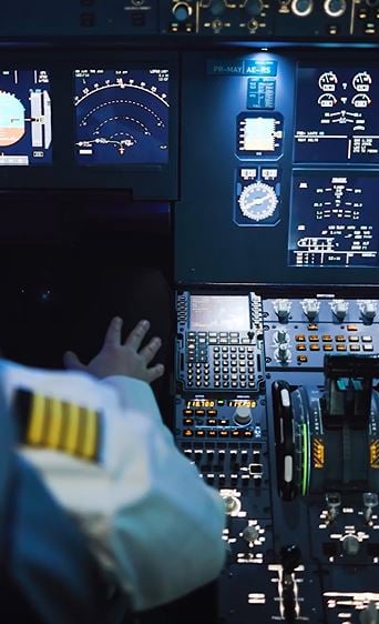 What happens when a plane goes to autopilot?