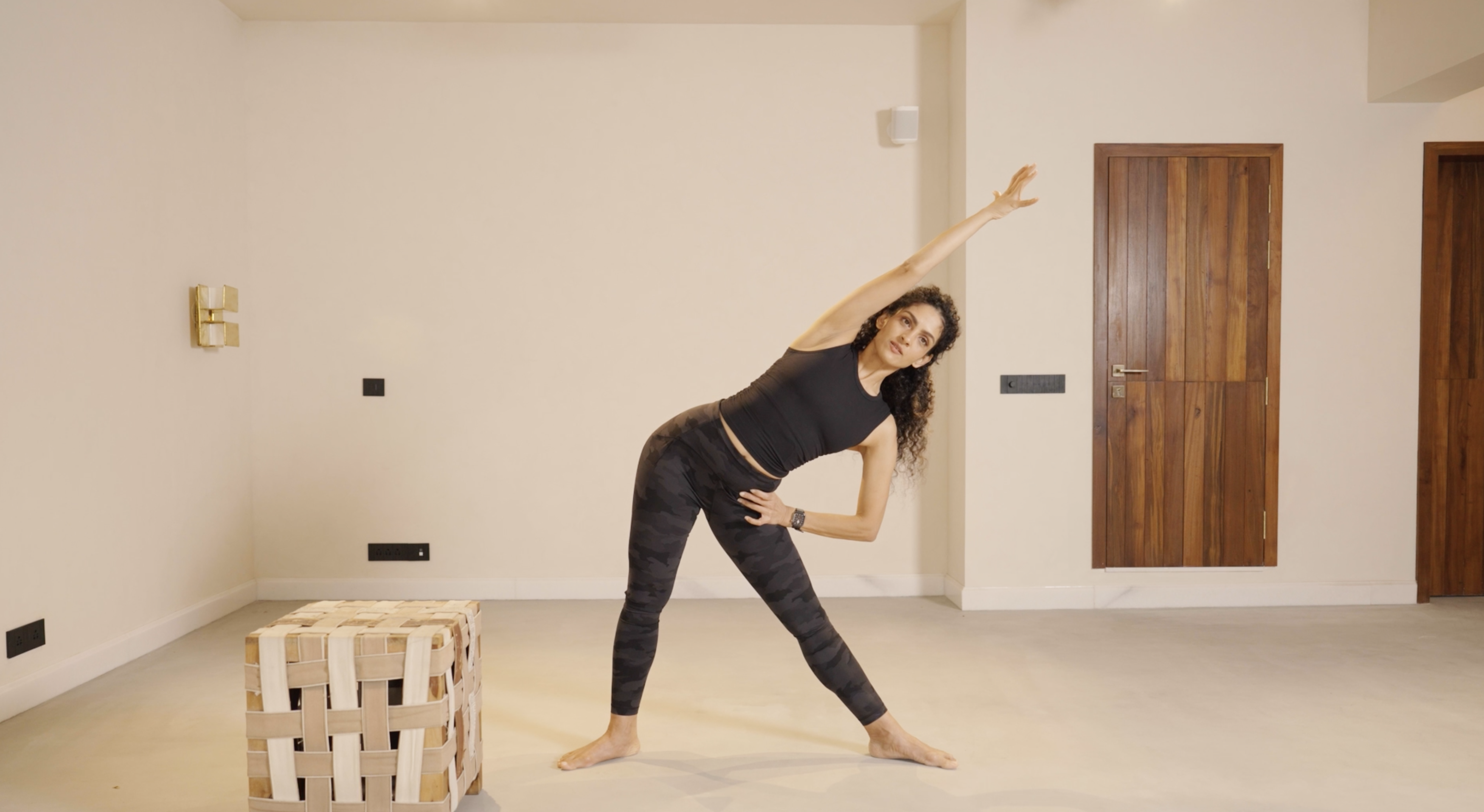 The Raadha Kalpa bends : The lengthening side bend