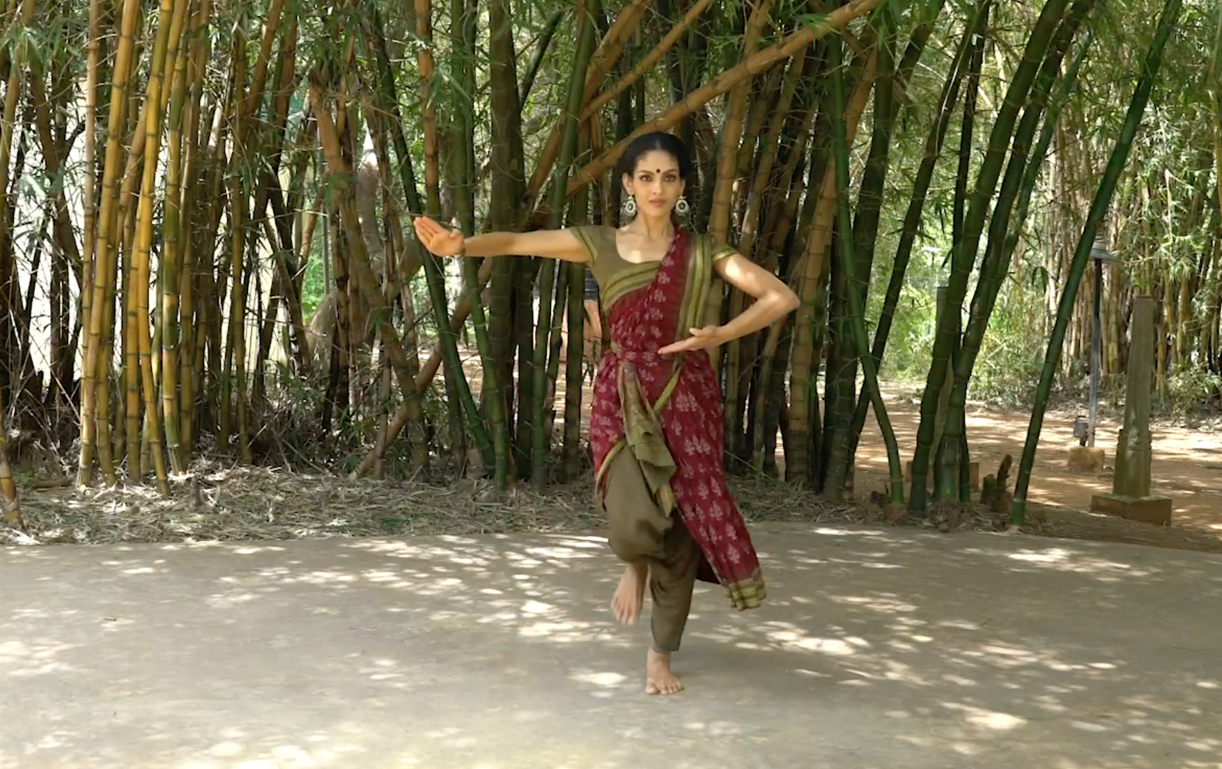 Jaar Adavu/ Sarikal Adavu 2