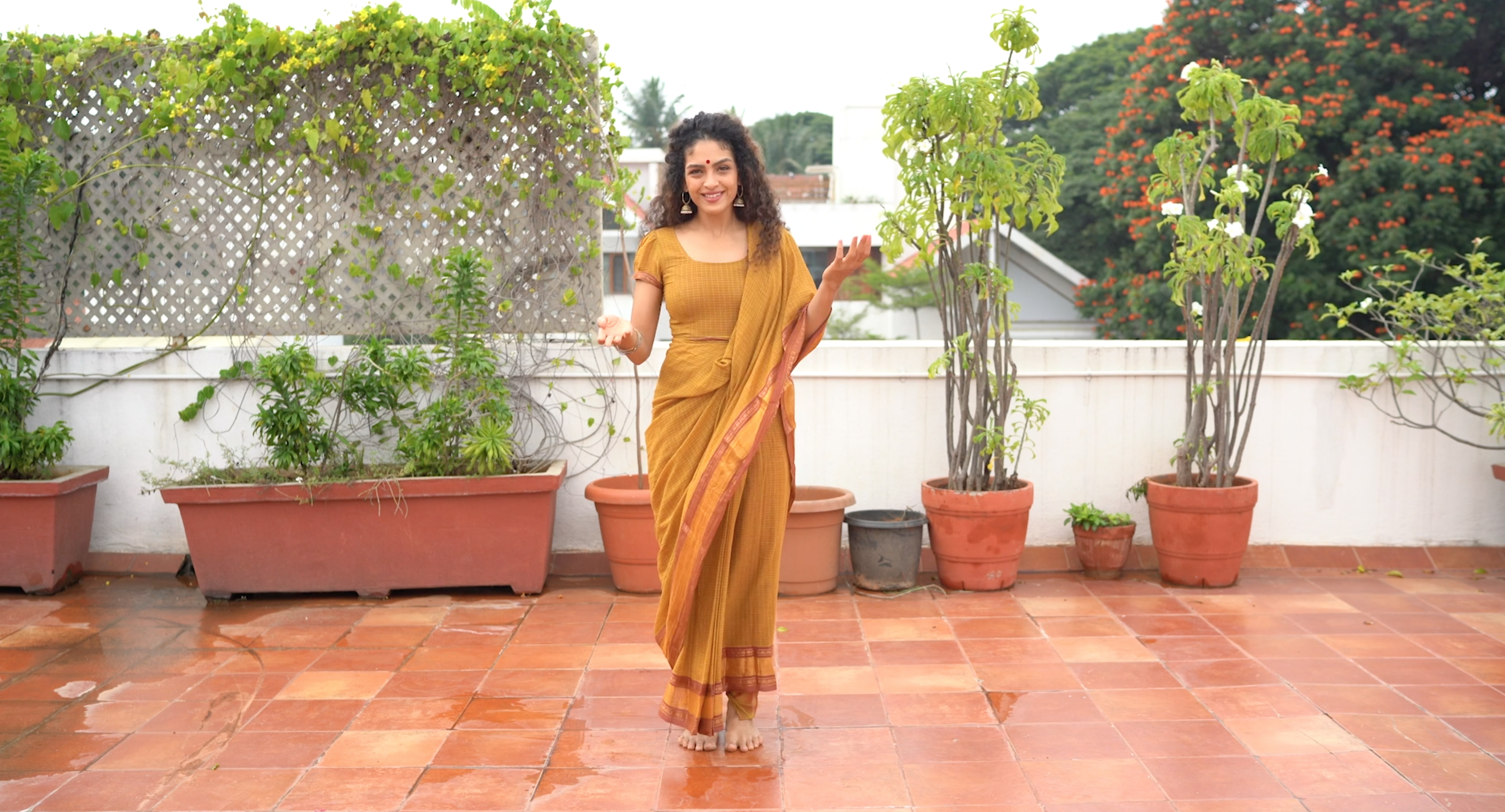 Jaar Adavu variations: Instructions 