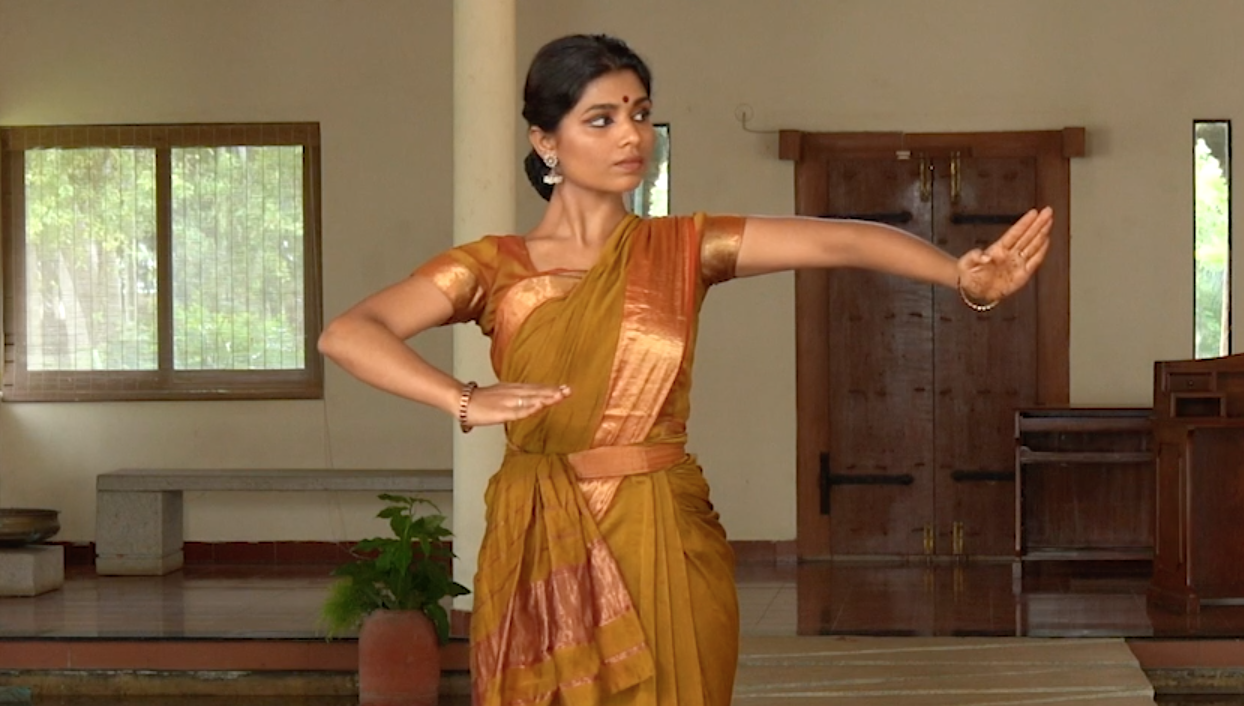 Jaar Adavu/ Sarikal Adavu