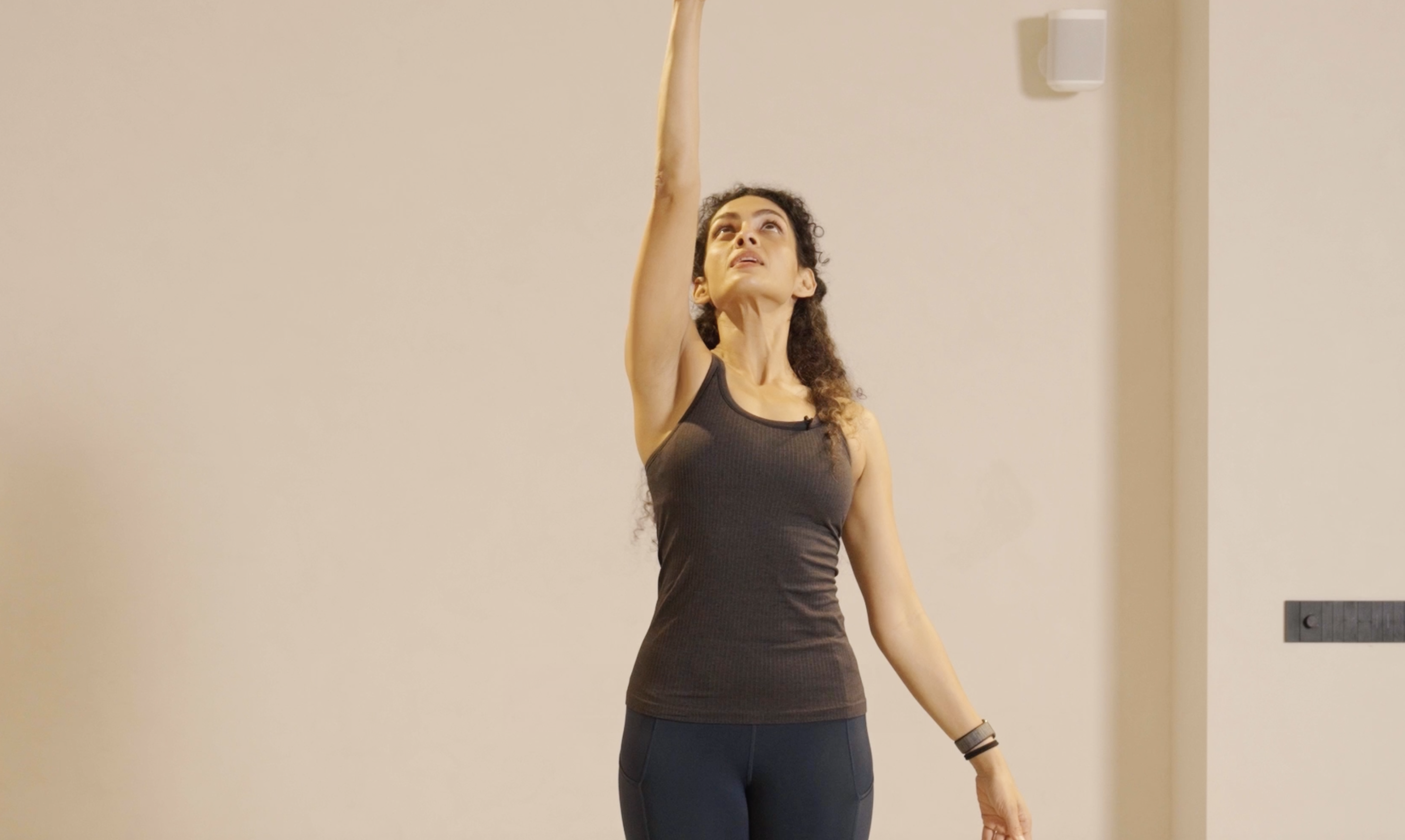 Circular arm movement: Down to Up