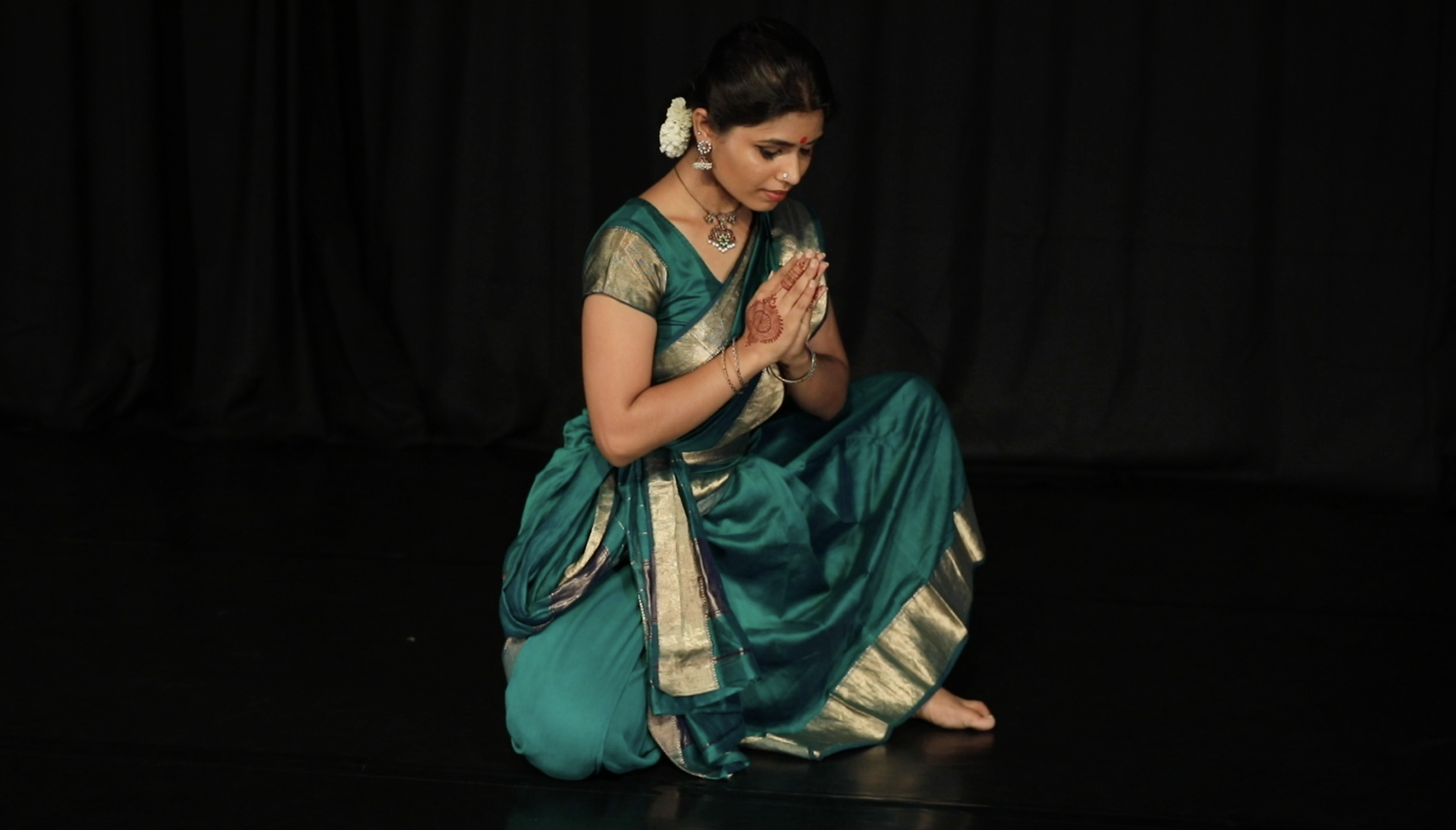 Varnam, "Adi Shivane" 