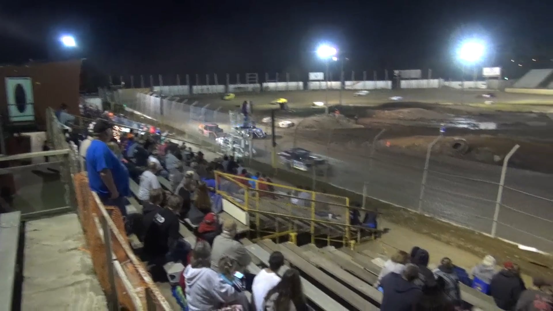 USRA B-Mod A-Main Valley Speedway 10/7/17