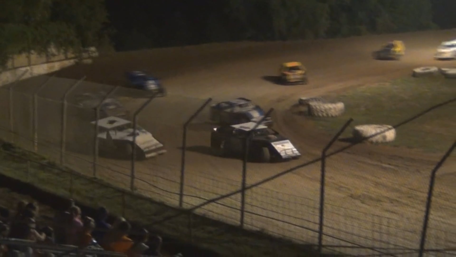 USRA Modifieds A-Main Central Missouri Speedway 8/29/15