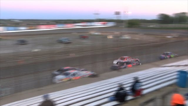 Usra Stock Car Lcq's I-35 Speedway 10...