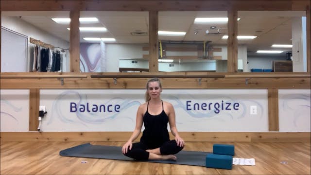 50 Min Ashtanga Yoga_Tina