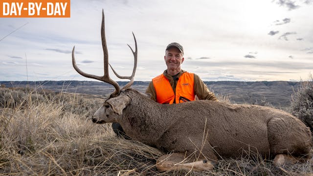 Randy Takes an OLD Buck! | MT Deer (E...