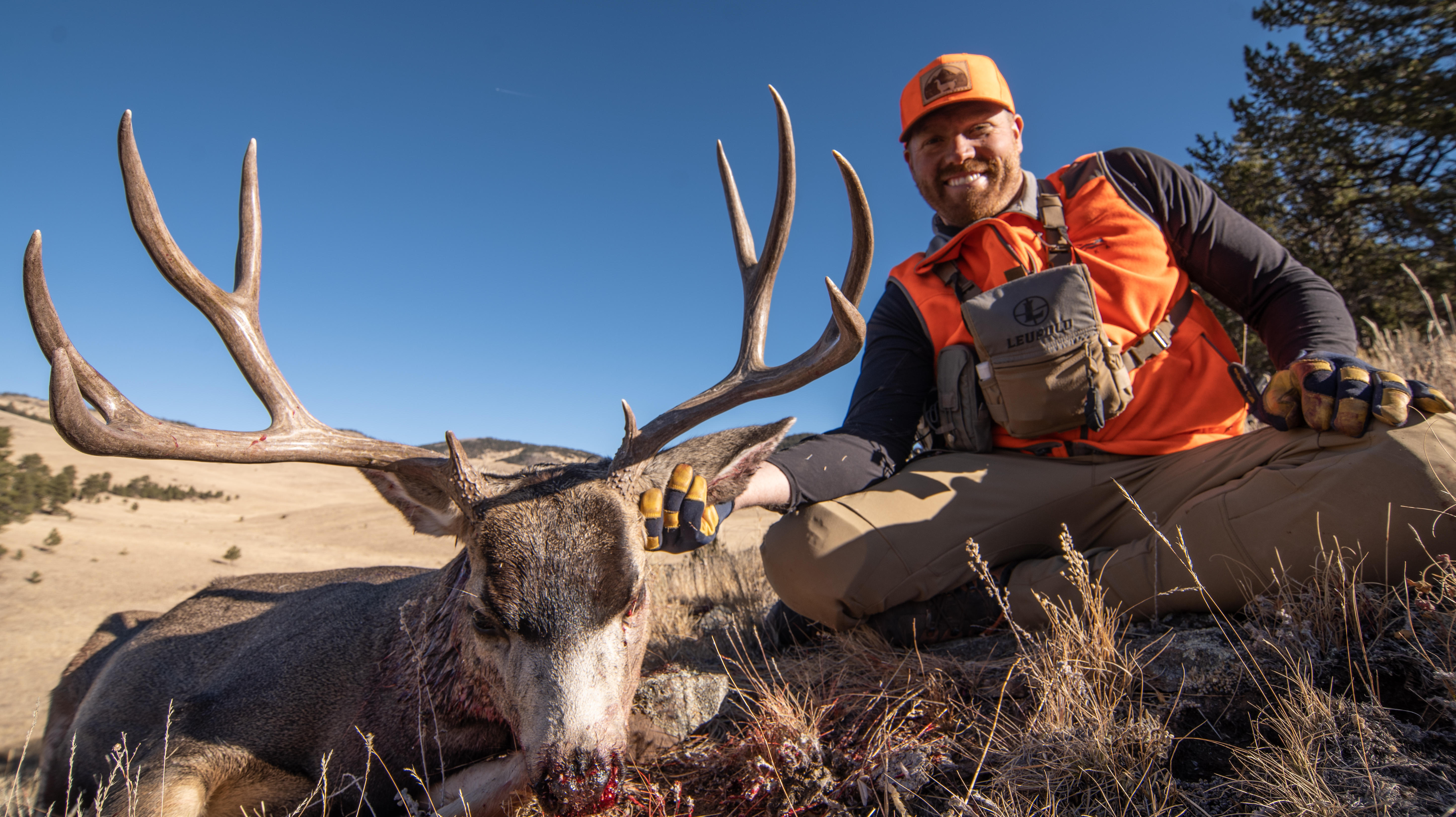 LAST DAY BUCK | Colorado Mule Deer with Beau!