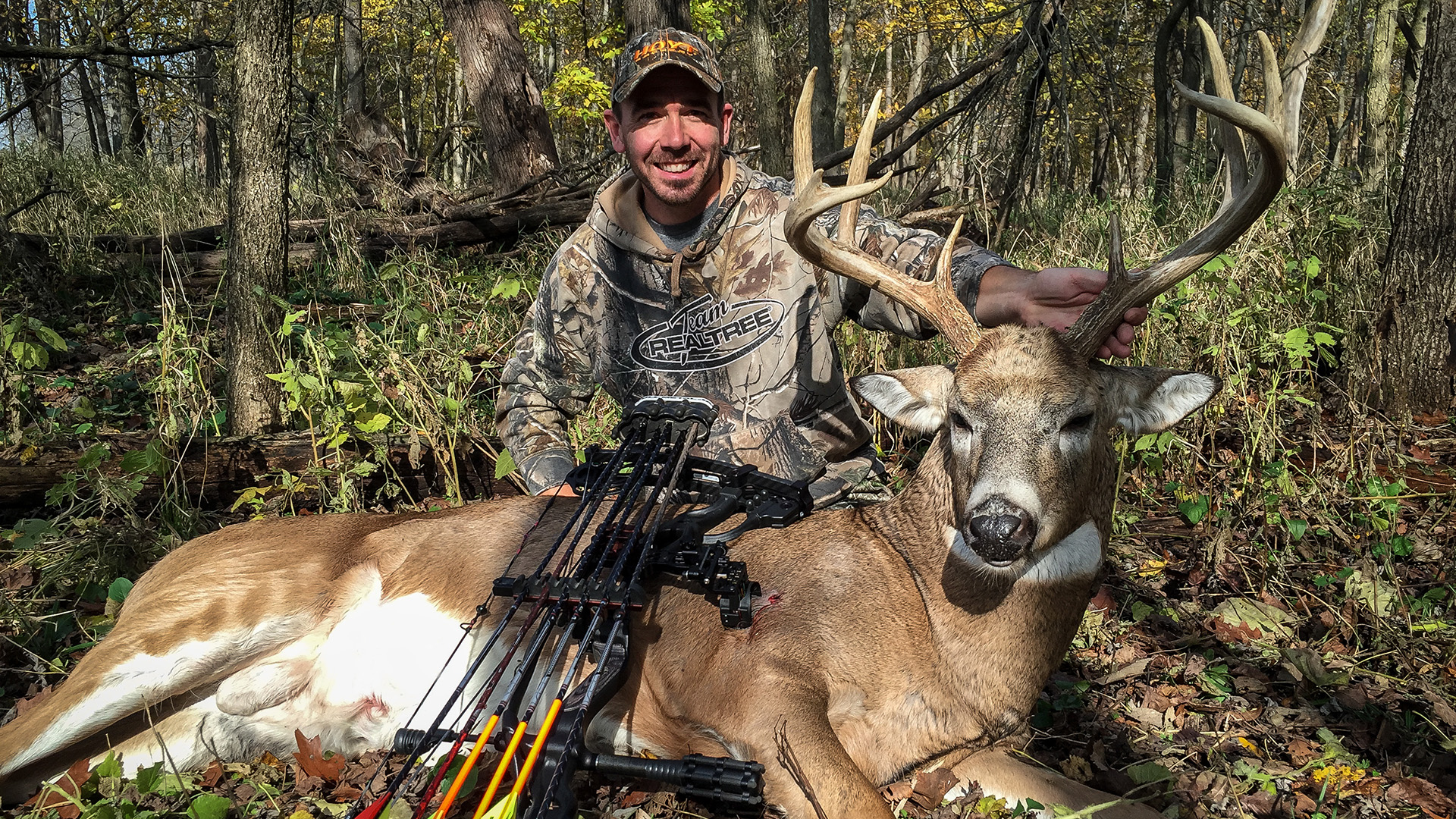 S2E5: Midday Monsters, Illinois Rut Action
