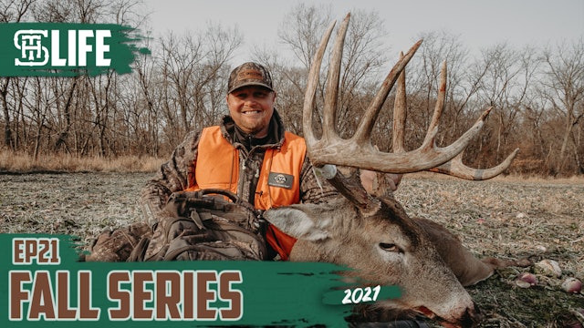 A Monster Muzzleloader Buck | Small Town Life (2021) | Small Town Hunting