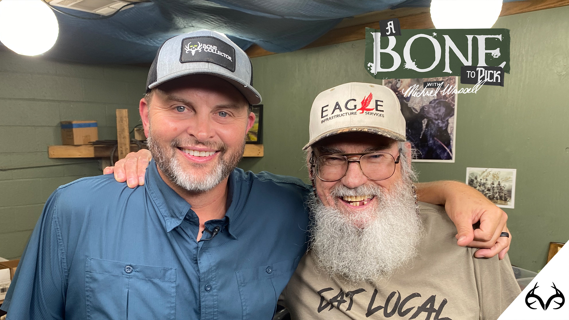 Uncle Si Robertson Talks Common Sense | Duck Commander | A Bone to Pick