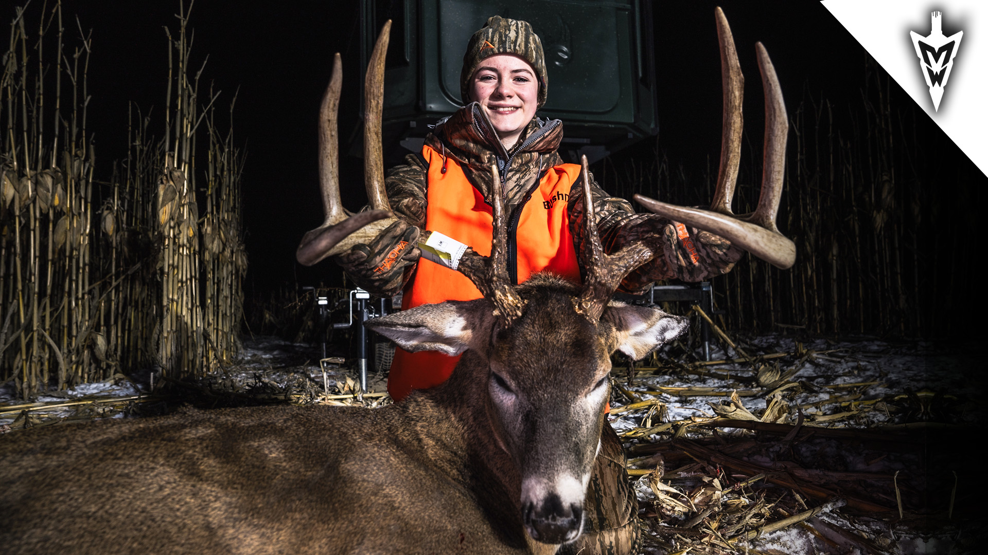 Surprise Giant 8 Hits The Ground, First Buck Of 2025