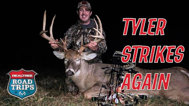 Tyler Tags a Grigsby Stud | Hunting the Rut in Illinois | Realtree Road Trips