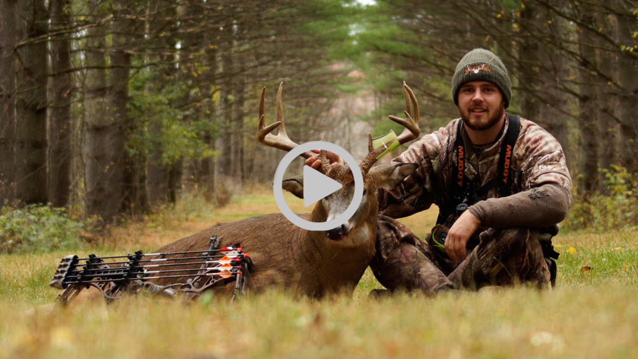 S1E8: 220″ Buck Encounter, Trail Camera Scouting