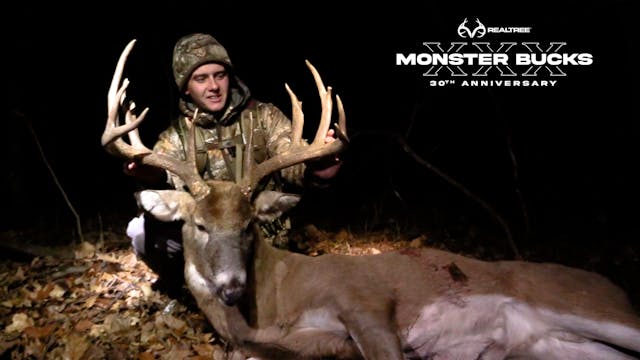 Elliot Smith's Giant Wisconsin Buck | Monster Bucks XXX
