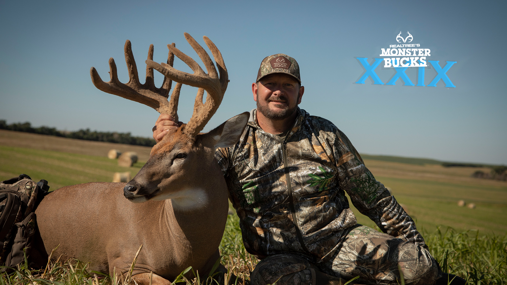 Larry McCoy's Velvet Nebraska Buck with a Bow | Monster Bucks 2021