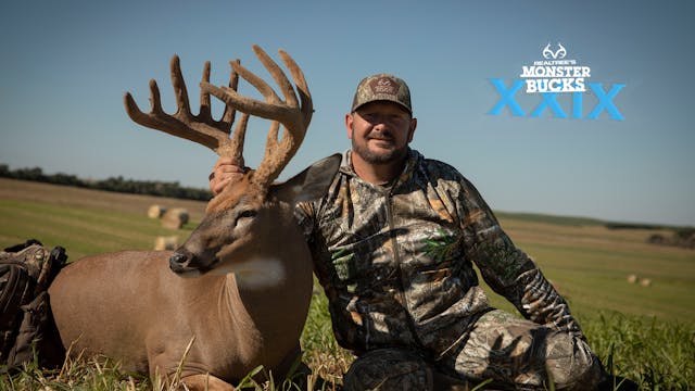 Larry McCoy's Velvet Nebraska Buck wi...