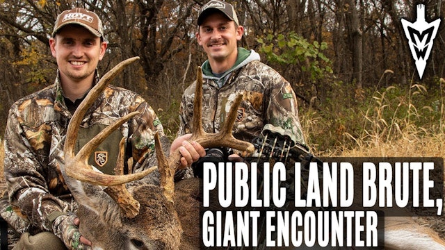 11-5-18: Calling in a Public Land Brute | Midwest Whitetail