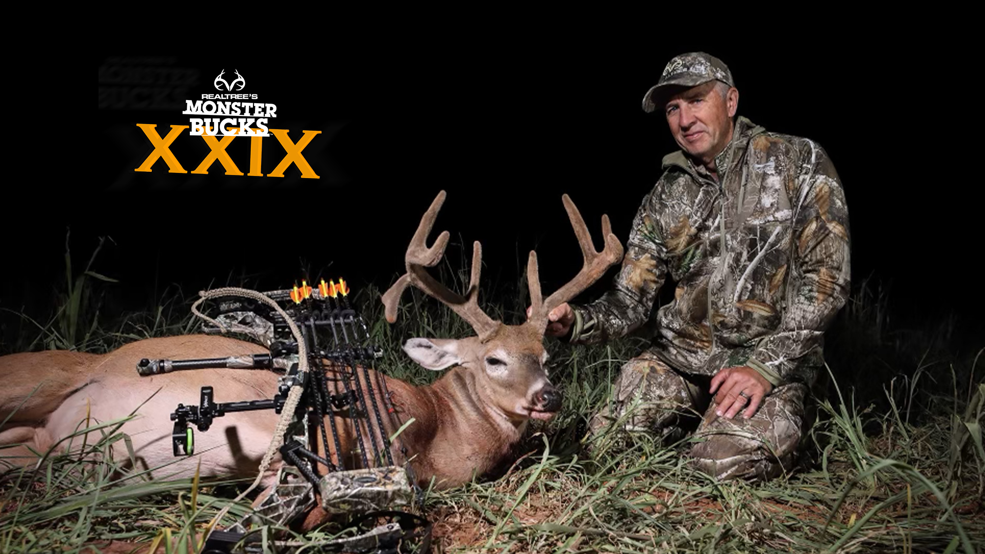 David Blanton's Early Season Buck | Monster Bucks 2021