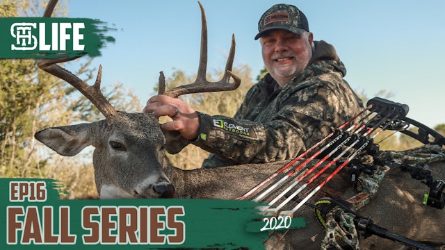 Big 8-Pointer Shows Out | Small Town Life (2021) | Small Town Hunting