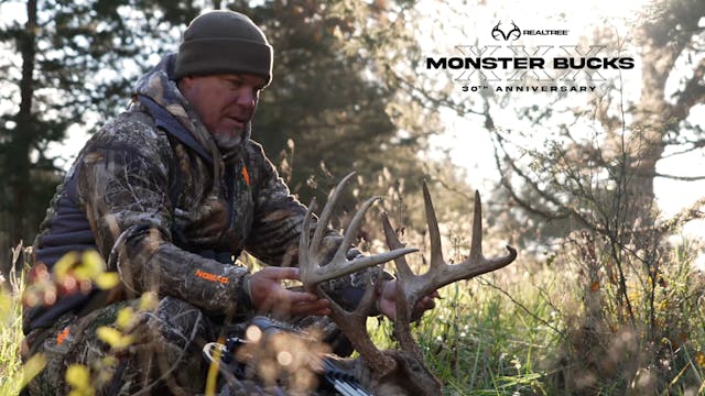 Chipper Jones Rattles in a Bruiser | Monster Bucks XXX (2022)