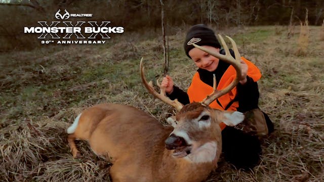 Tucker Thomas' First Georgia Buck | M...