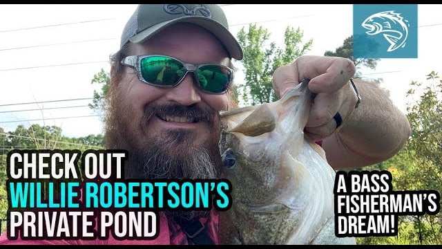 Justin Martin Fishes Willie Robertson's Private Bass Pond | Fin Commander