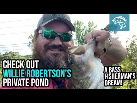Justin Martin Fishes Willie Robertson's Private Bass Pond | Fin Commander