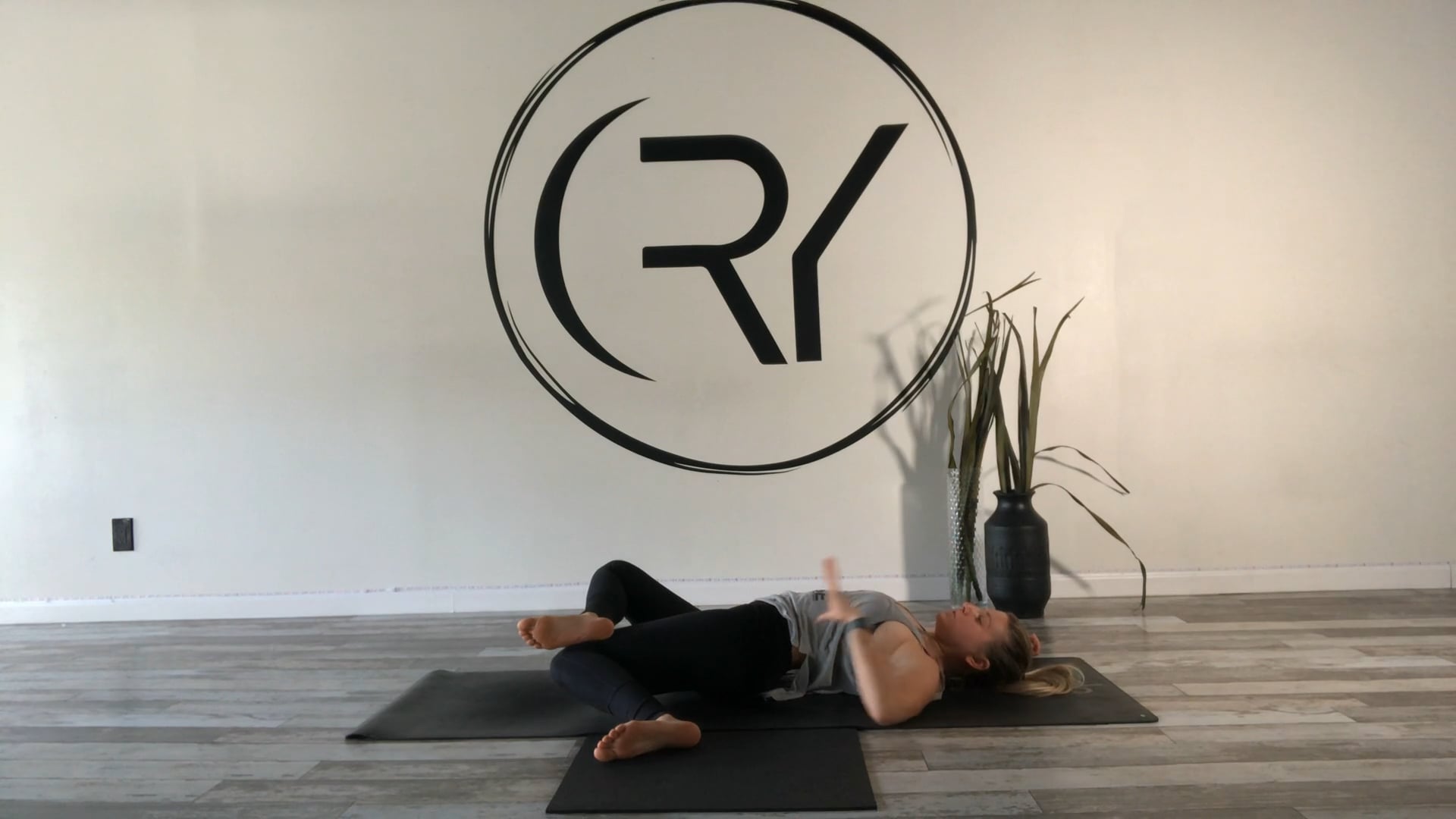 45min Upper body stress releasing flow