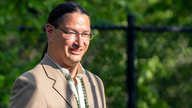 Red Talk with author and educator Jam...