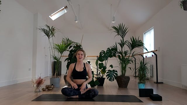 Becky - Seated (Self assist series pa...