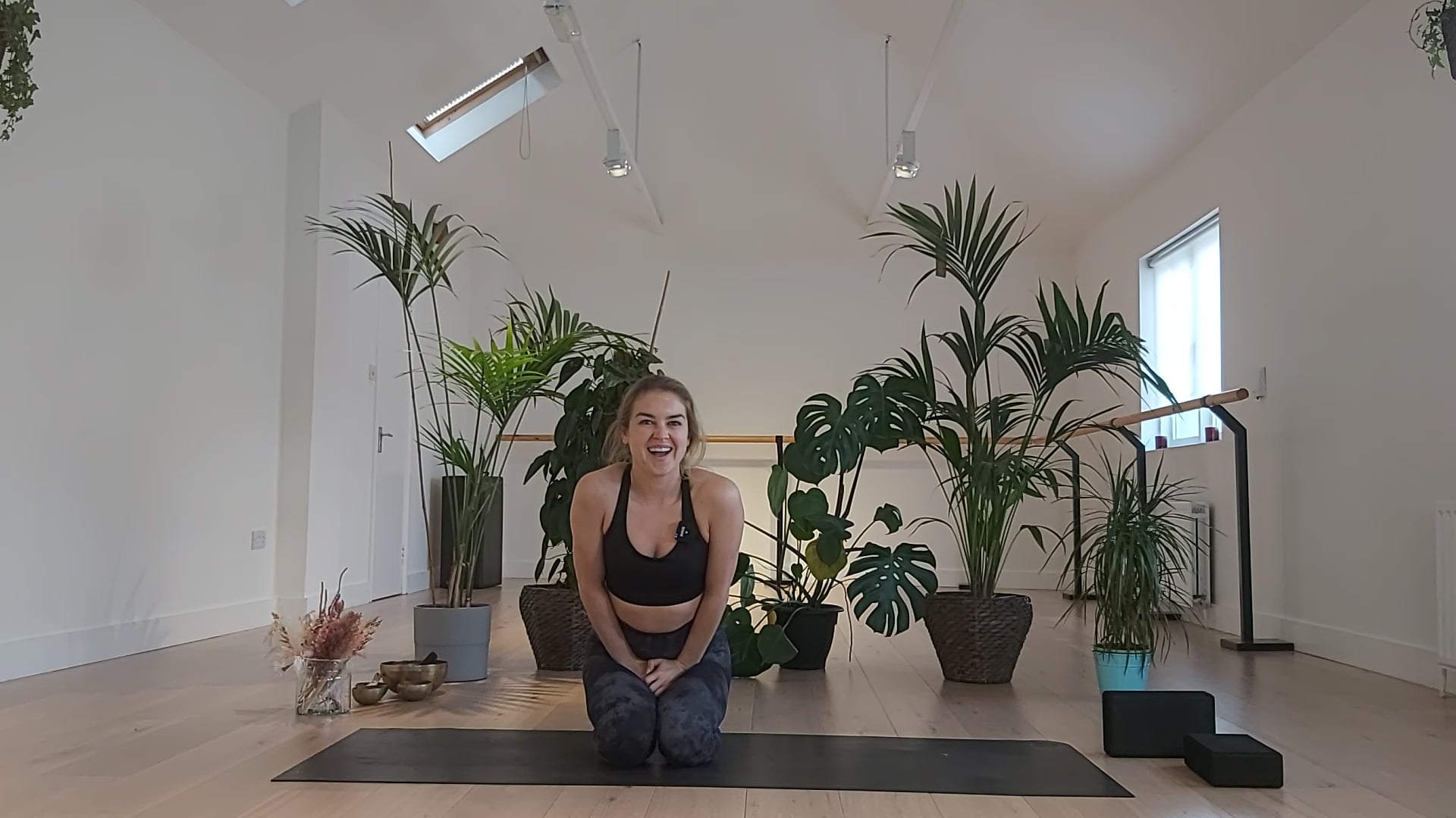 Becky - Yin Yoga (Self assist series Part 5)