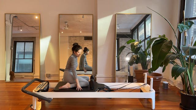 pilates reformer // flow