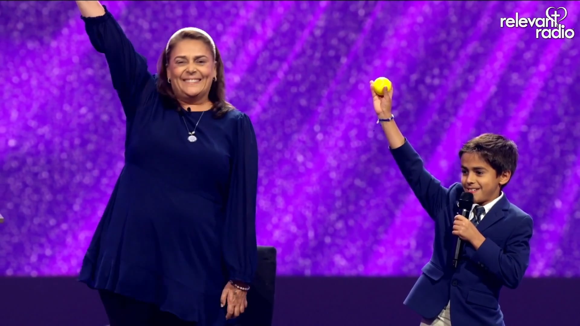 Paula Umaña - "Run to Jesus!"