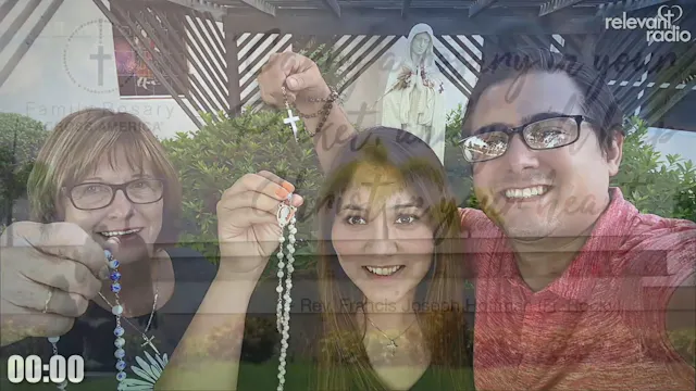 Daily Rosary | Family Rosary Across A...
