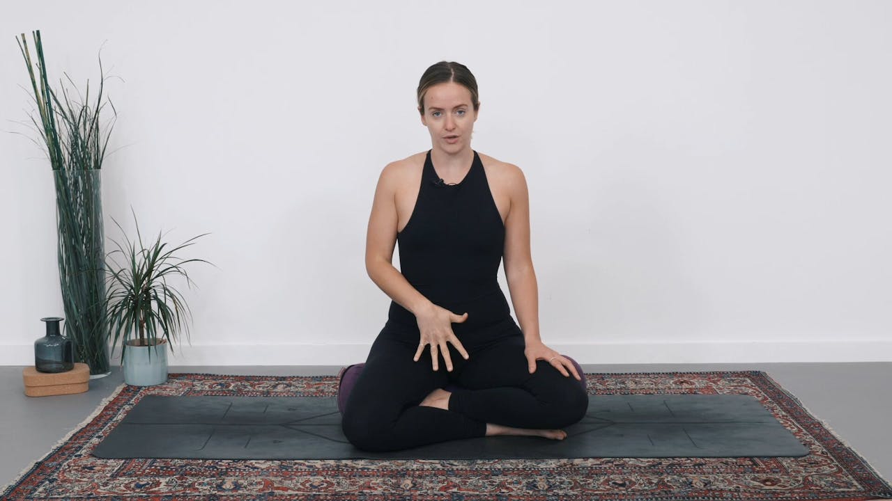 Alternate nostril breathing - Pranayama - Renew Yoga