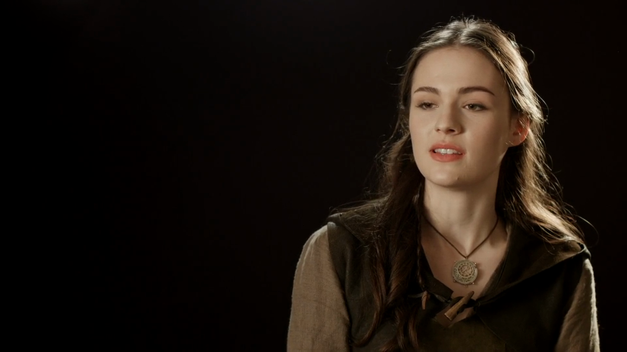 Sophie Skelton (Ren): What is Ren?