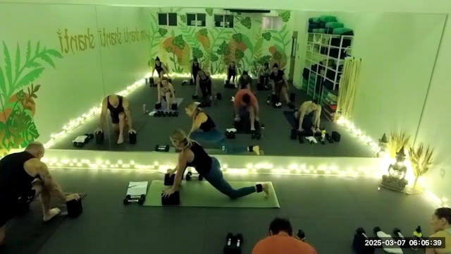 Vinyasa Sculpt With Amy 3/7/25