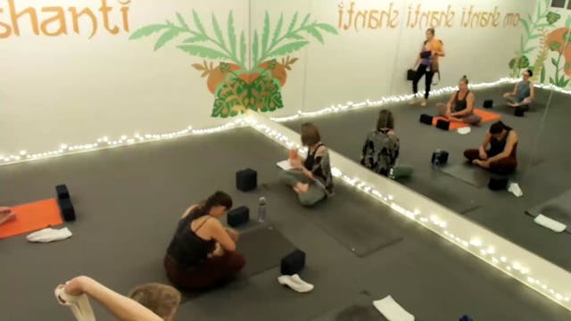 10/12/25 - Vinyasa Flow