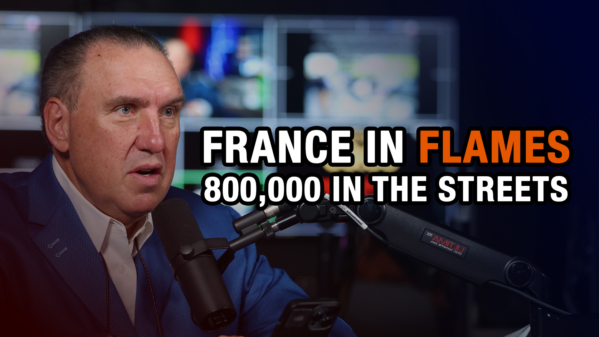 France in Flames, 800,000 in the Streets