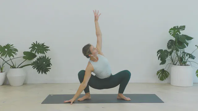 *NEW* Express Yoga Flow, 7 Min.