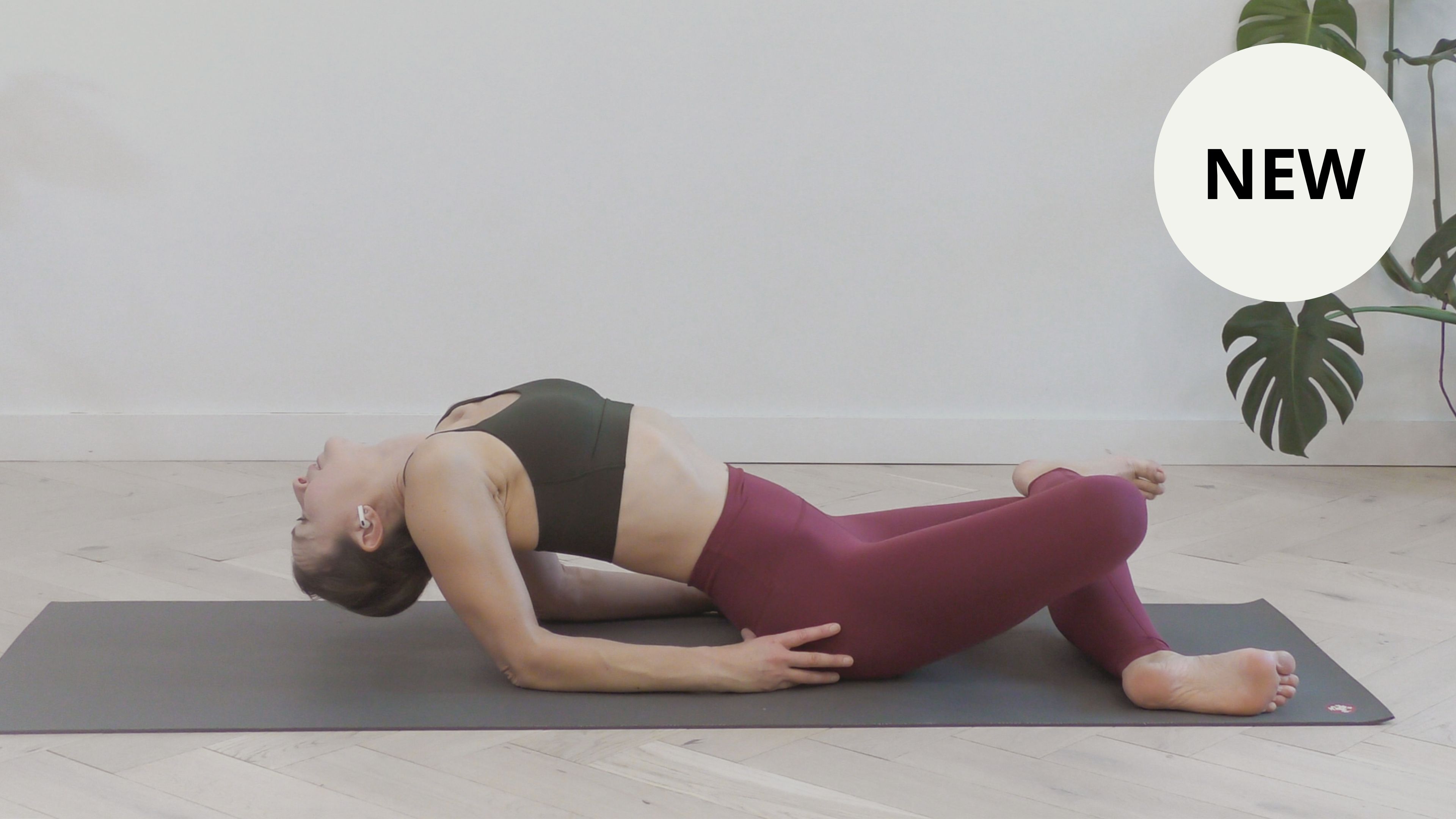 NEW: Christmas Day Sweat & Flow, 41 Min.