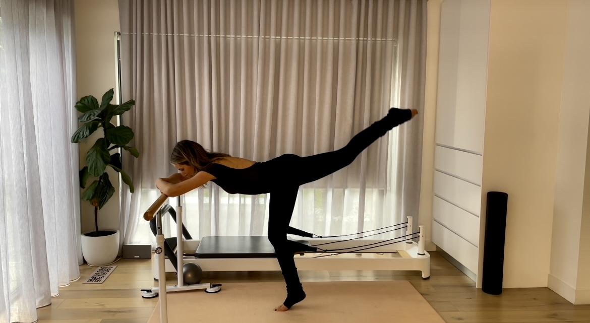 26 Minute Streamlined Barre - Targeting Inner Thighs, Core & Arms