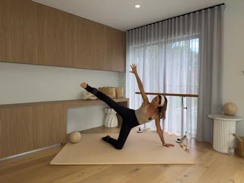28 Minute Side Body Sculpt - Hips, Ob...