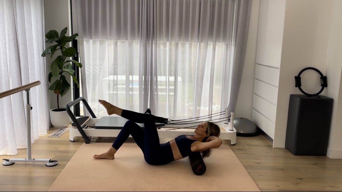 34 Minute Foam Roller - Waist & Hips 