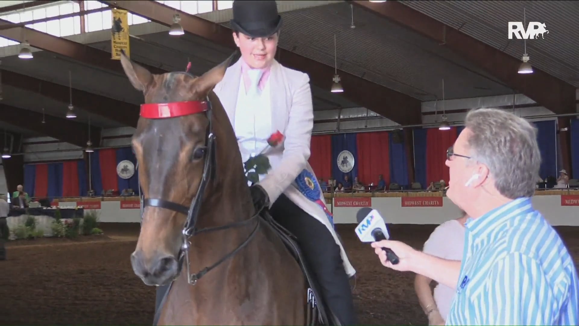 MW18-  Class 49 - Abigail Van Buren