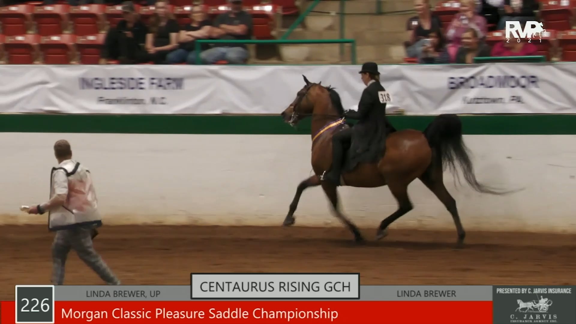 SS21 - Class 226 - Centarus Rising GCH  and Linda Brewer, up