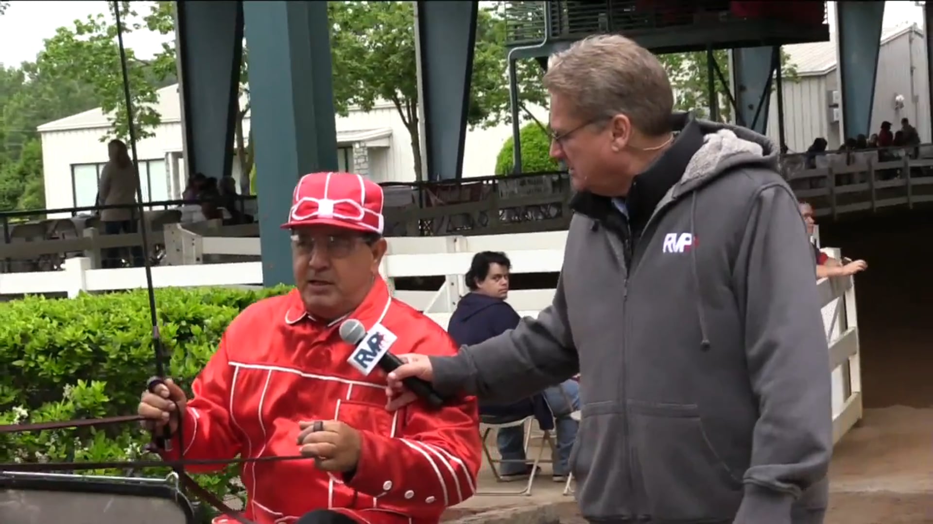 DC17 - The Golden Bee