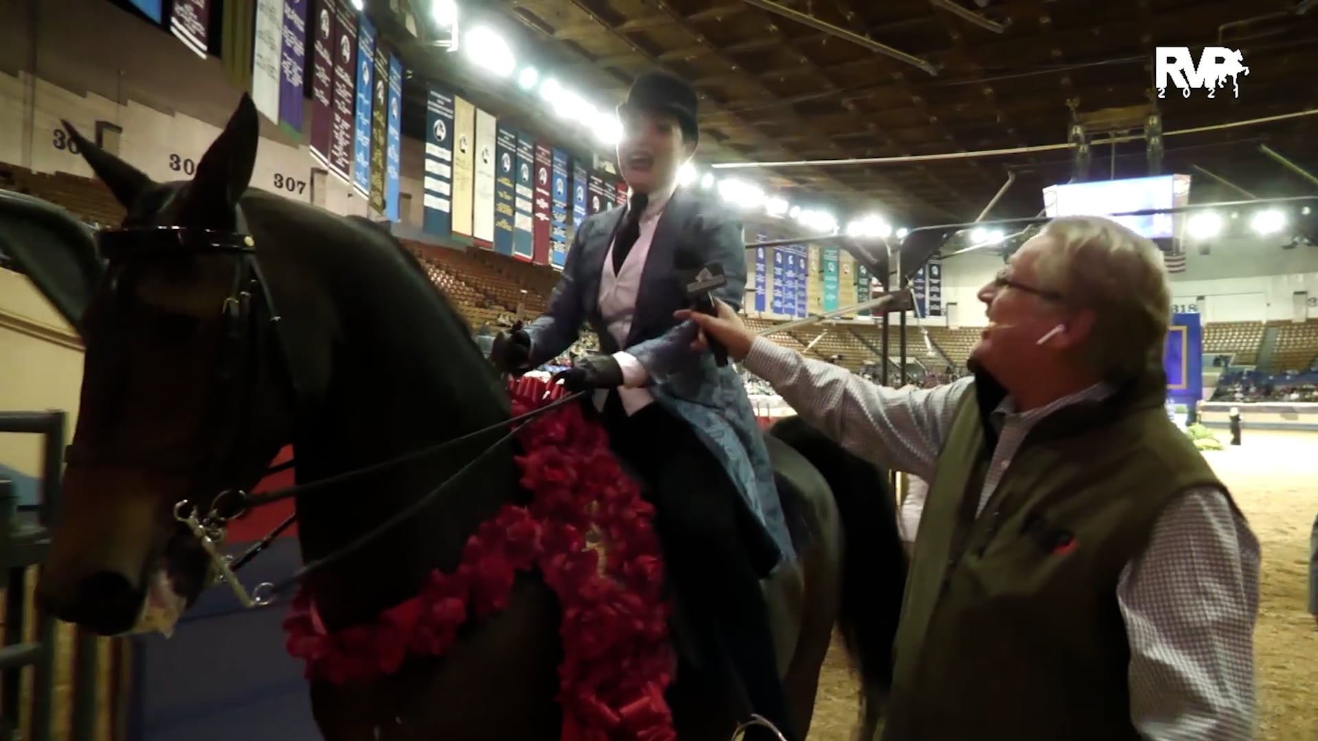 MGN21 - Class 220 - SSL Dynamic Design and KerriAnne Adamek, up